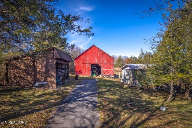 228 McCarter Lane, Cumberland Gap, TN 37724