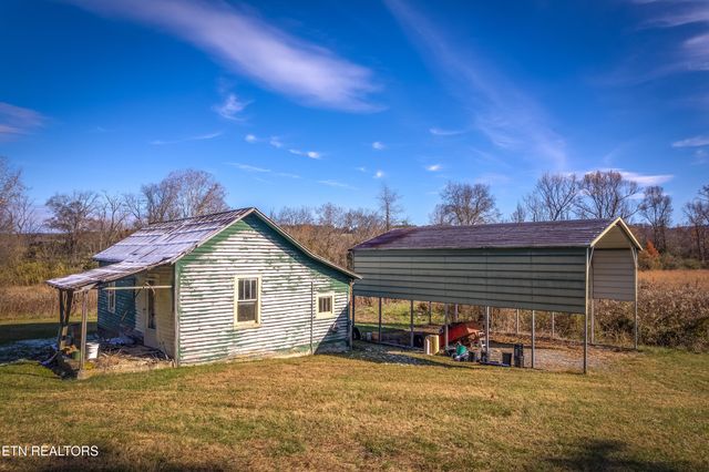 228 McCarter Lane, Cumberland Gap, TN 37724