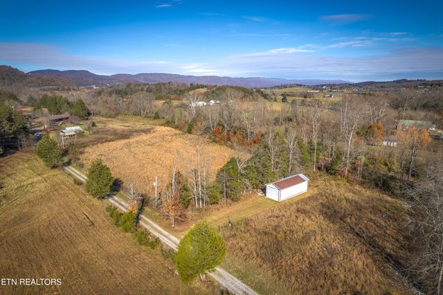 228 McCarter Lane, Cumberland Gap, TN 37724