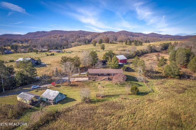228 McCarter Lane, Cumberland Gap, TN 37724