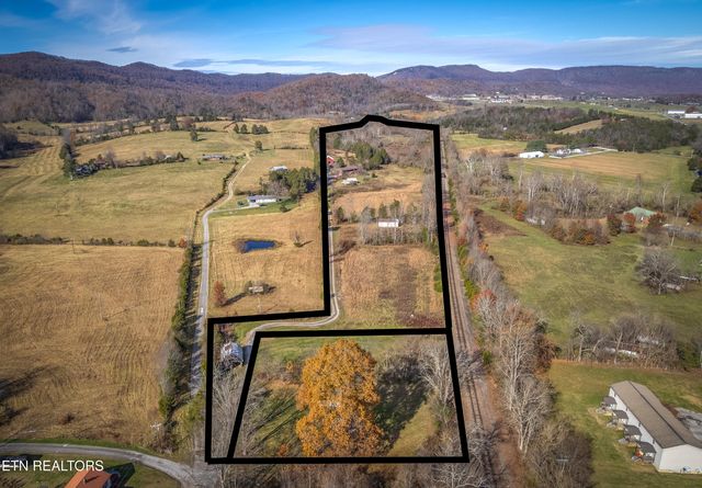 228 McCarter Lane, Cumberland Gap, TN 37724