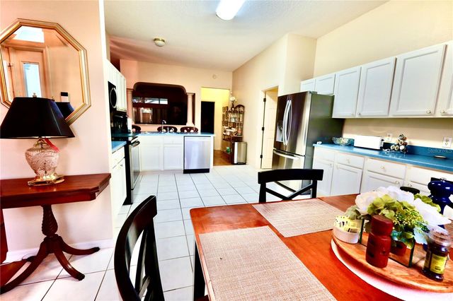 532 CARRERA DRIVE, Lady Lake, FL 32159