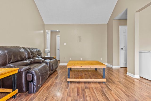 145 Barren River Boulevard, Georgetown, KY 40324