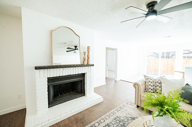 9106 Akron Avenue, Lubbock, TX 79423