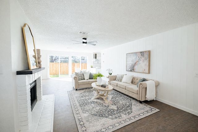 9106 Akron Avenue, Lubbock, TX 79423