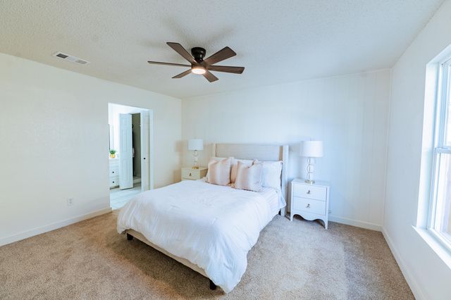 9106 Akron Avenue, Lubbock, TX 79423