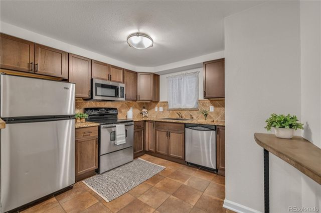 20 S Logan Street 102, Denver, CO 80209