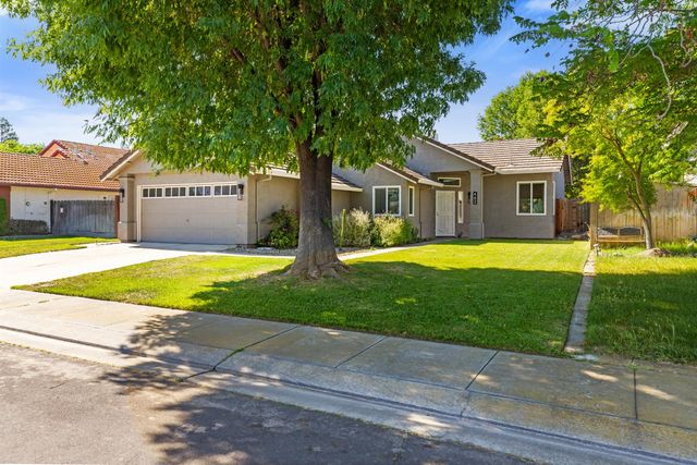 462 Chablis Way, Manteca, CA 95337