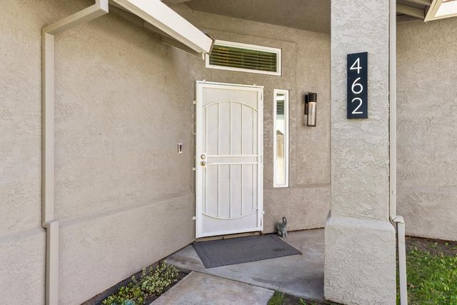 462 Chablis Way, Manteca, CA 95337