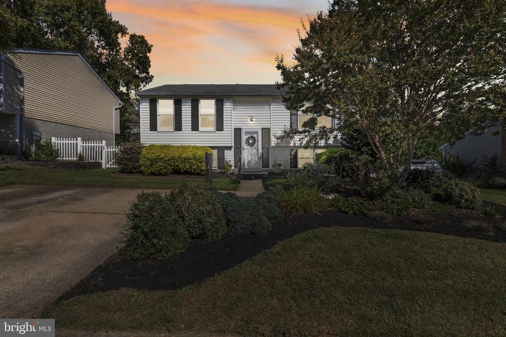 10 CLASS CT, Parkville, MD 21234