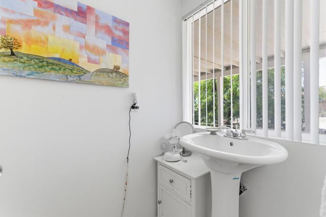 994 Sea Crest Place, Thermal, CA 92274