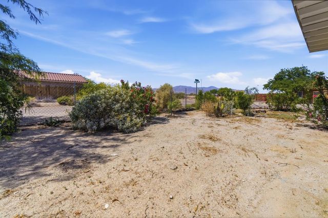 994 Sea Crest Place, Thermal, CA 92274