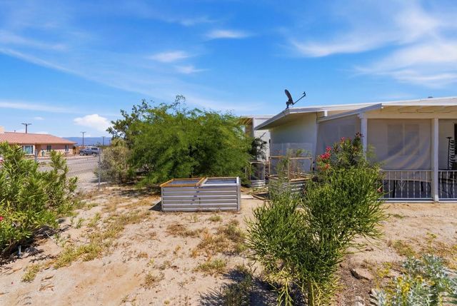 994 Sea Crest Place, Thermal, CA 92274