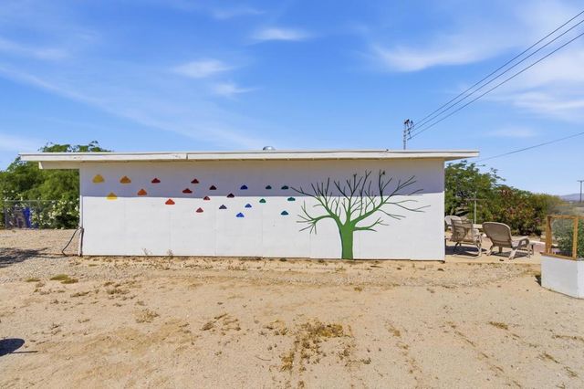 994 Sea Crest Place, Thermal, CA 92274