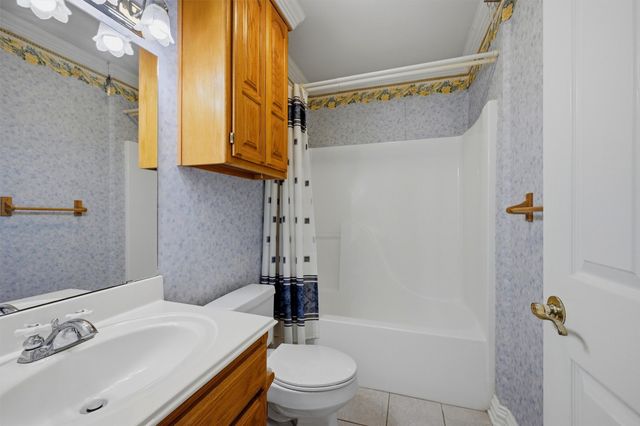 1005 Catalina Drive, Bells, TX 75414
