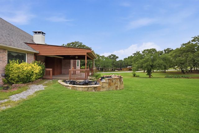 1005 Catalina Drive, Bells, TX 75414