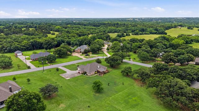1005 Catalina Drive, Bells, TX 75414