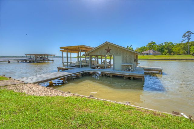 331 Memphis Bell, Trinity, TX 75862