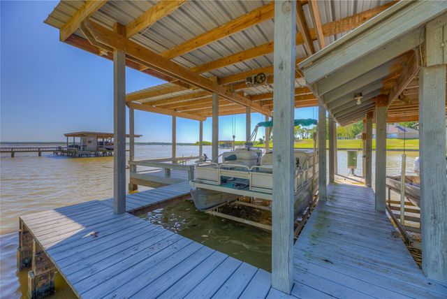 331 Memphis Bell, Trinity, TX 75862