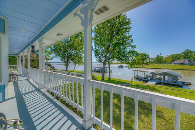 331 Memphis Bell, Trinity, TX 75862