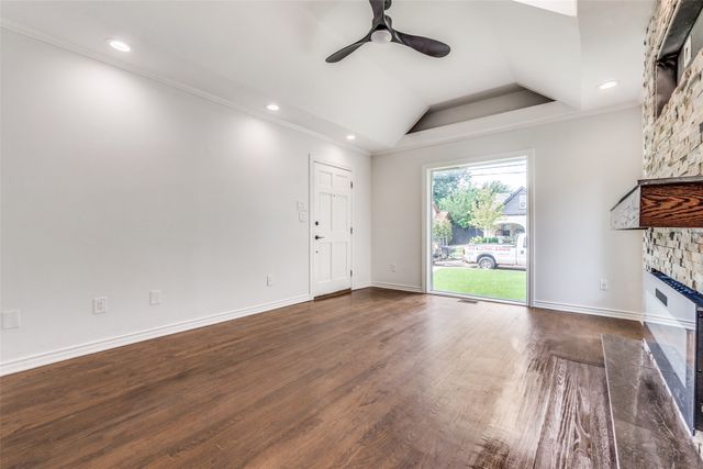 5106 Stoneleigh Avenue, Dallas, TX 75235