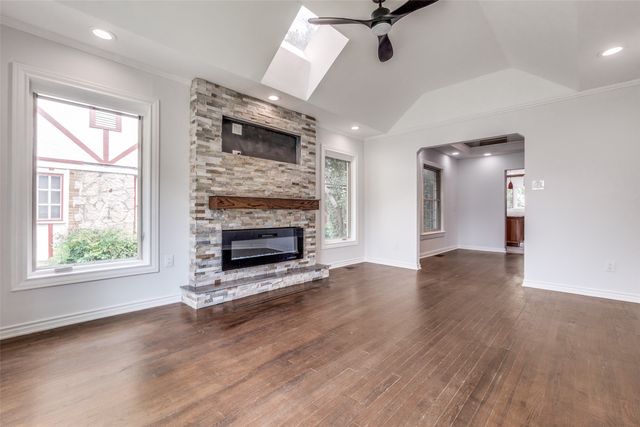 5106 Stoneleigh Avenue, Dallas, TX 75235