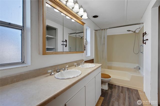 31421 62nd Avenue Ct S, Roy, WA 98580