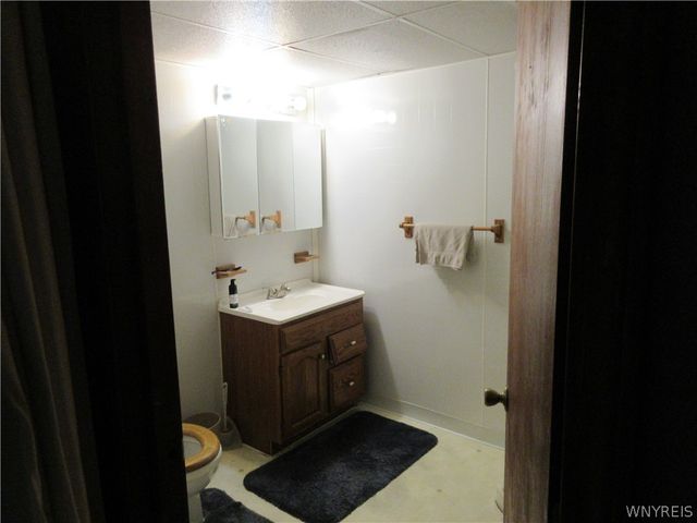 6029 Quaker Hollow Road 3, Orchard Park, NY 14127