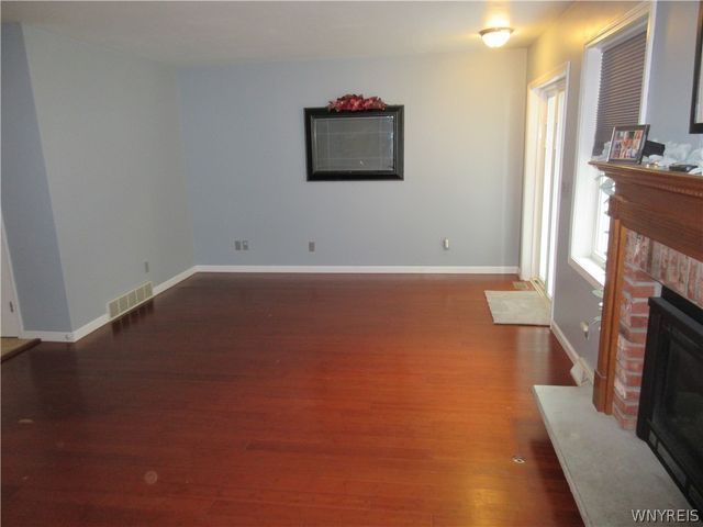 6029 Quaker Hollow Road 3, Orchard Park, NY 14127