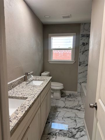 819 W State Street, Terrell, TX 75160