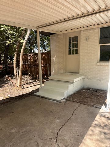 819 W State Street, Terrell, TX 75160