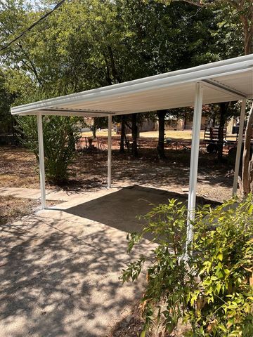 819 W State Street, Terrell, TX 75160