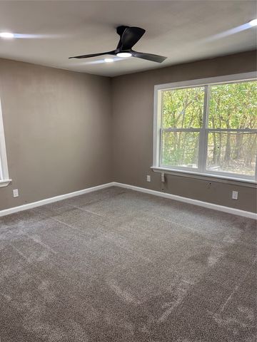 819 W State Street, Terrell, TX 75160