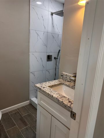 819 W State Street, Terrell, TX 75160