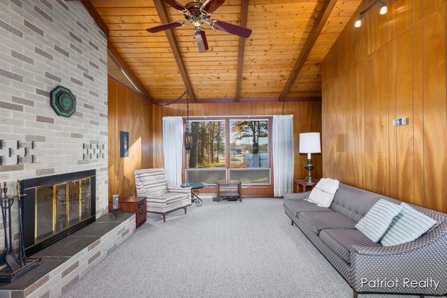 8995 Deer Point Drive, Newaygo, MI 49337
