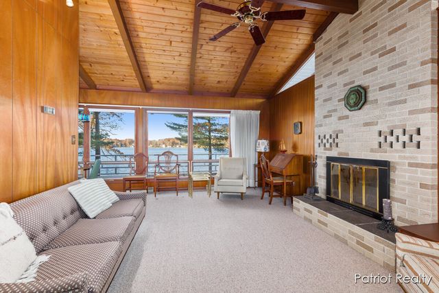8995 Deer Point Drive, Newaygo, MI 49337