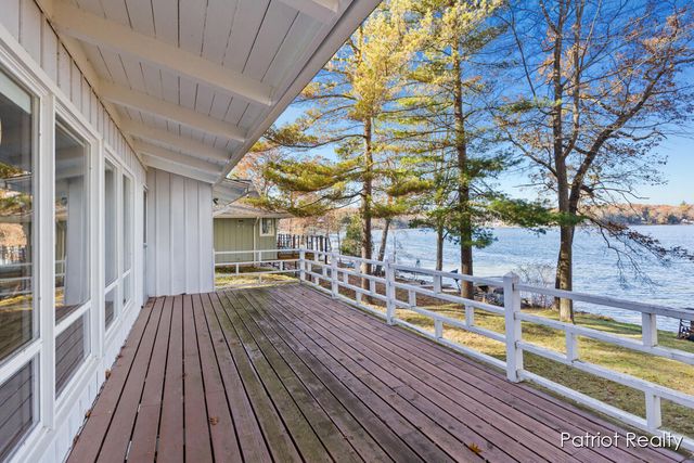 8995 Deer Point Drive, Newaygo, MI 49337