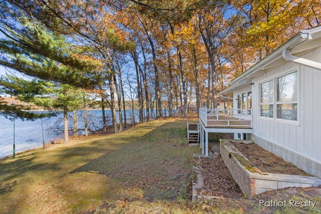 8995 Deer Point Drive, Newaygo, MI 49337
