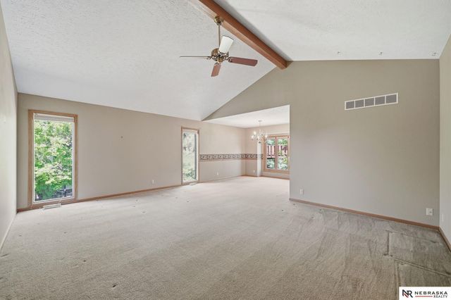 4835 S 71St Street, Lincoln, NE 68516