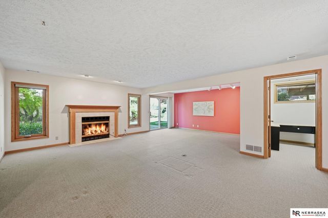 4835 S 71St Street, Lincoln, NE 68516