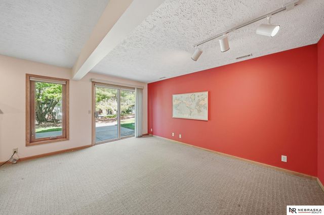 4835 S 71St Street, Lincoln, NE 68516