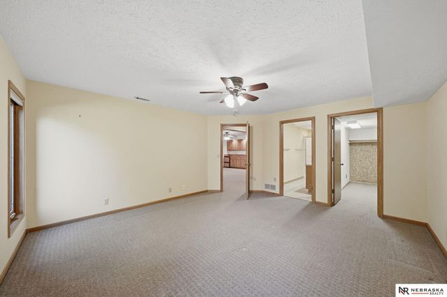 4835 S 71St Street, Lincoln, NE 68516