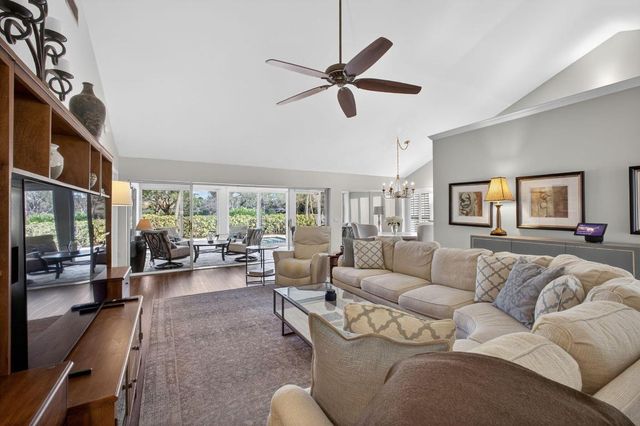 2386 Saratoga Bay Drive, West Palm Beach, FL 33409