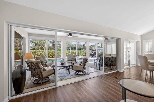 2386 Saratoga Bay Drive, West Palm Beach, FL 33409