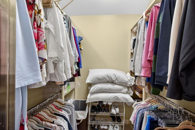 2386 Saratoga Bay Drive, West Palm Beach, FL 33409