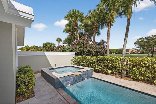 2386 Saratoga Bay Drive, West Palm Beach, FL 33409