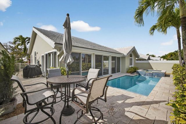 2386 Saratoga Bay Drive, West Palm Beach, FL 33409