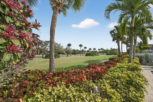 2386 Saratoga Bay Drive, West Palm Beach, FL 33409