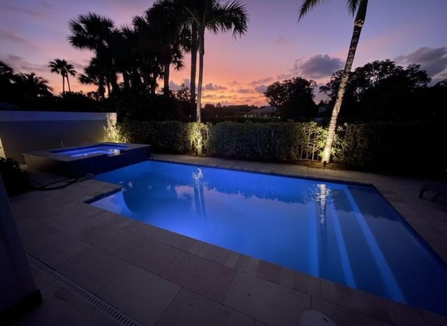 2386 Saratoga Bay Drive, West Palm Beach, FL 33409