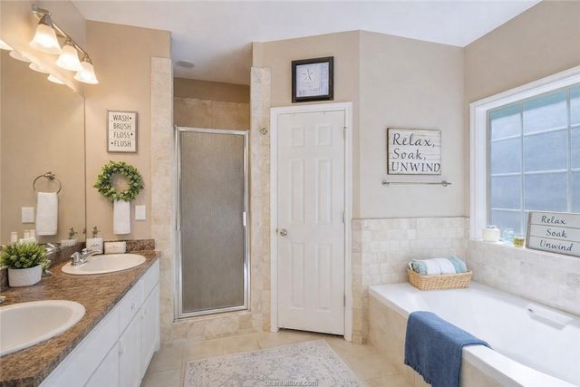 403 N N Coulter Drive, Bryan, TX 77803